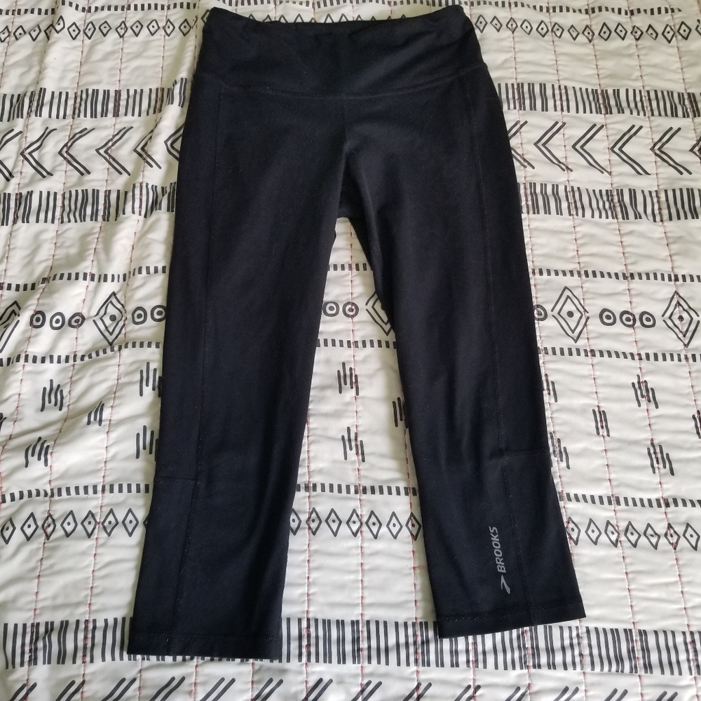 Brooks Black Crop Running Leggings Small